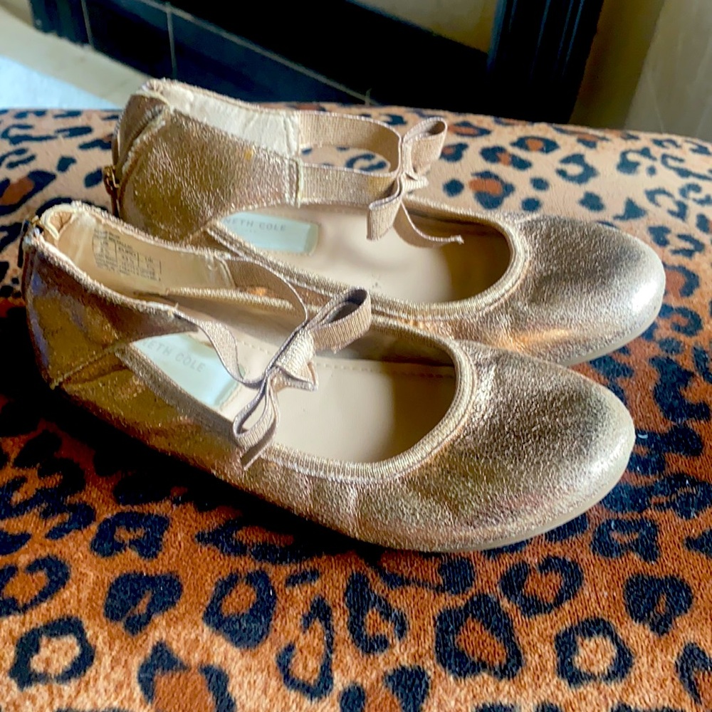 Kenneth Cole gold ballet flats
